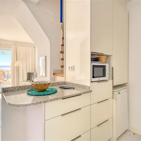Townhouse In Near Platja De Canyelles *